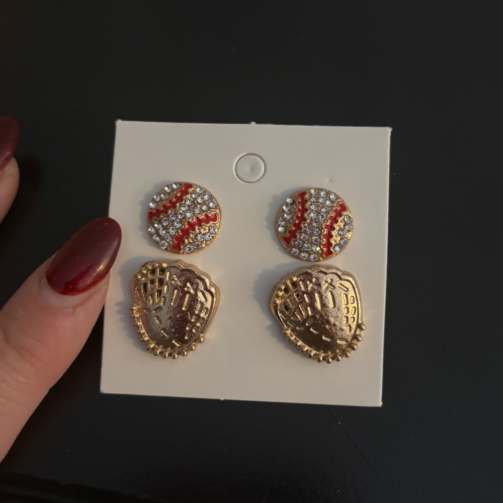 ⚾️ Baseball Earrings ⚾️ - Picture 4 of 5